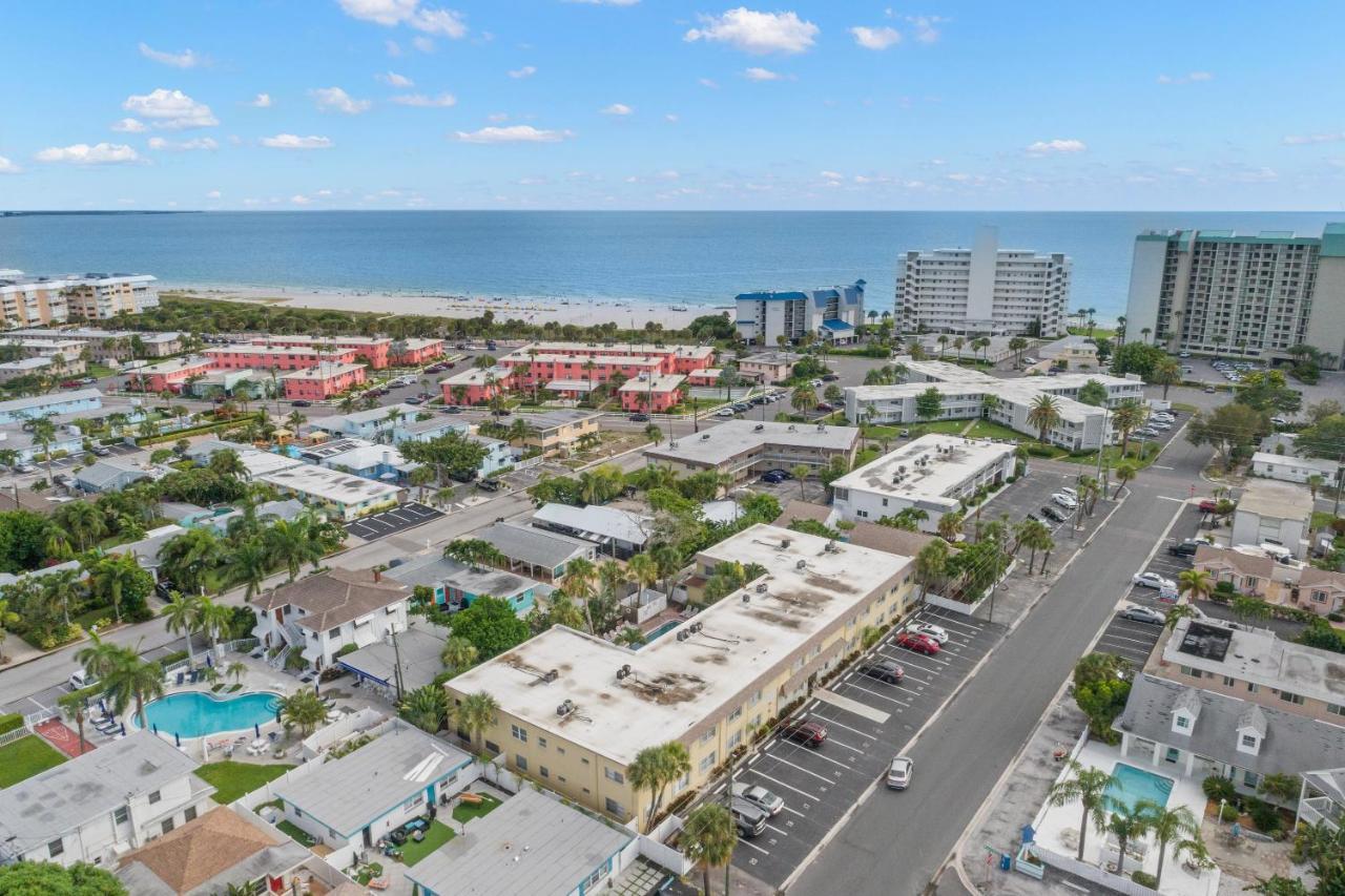 Waves 18 Daire St. Pete Beach Dış mekan fotoğraf