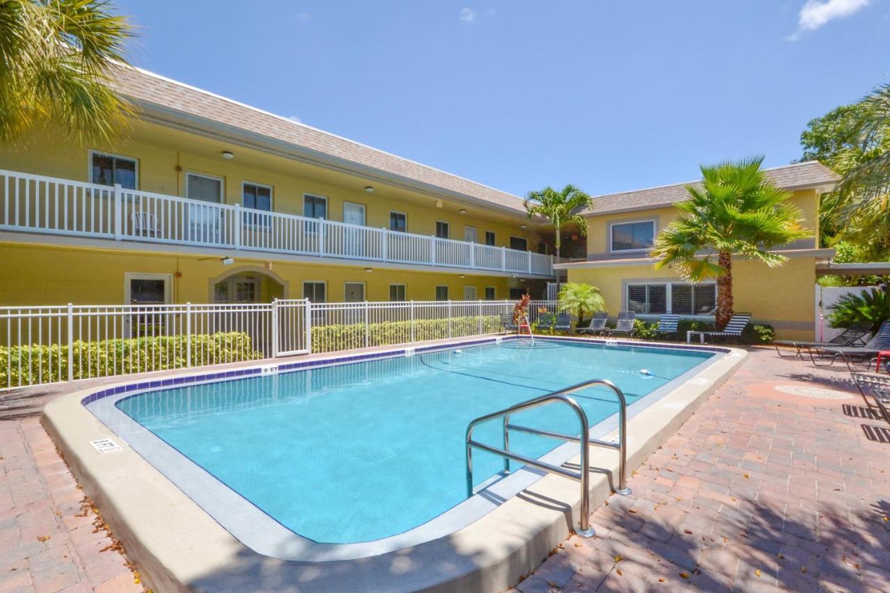 Waves 18 Daire St. Pete Beach Dış mekan fotoğraf